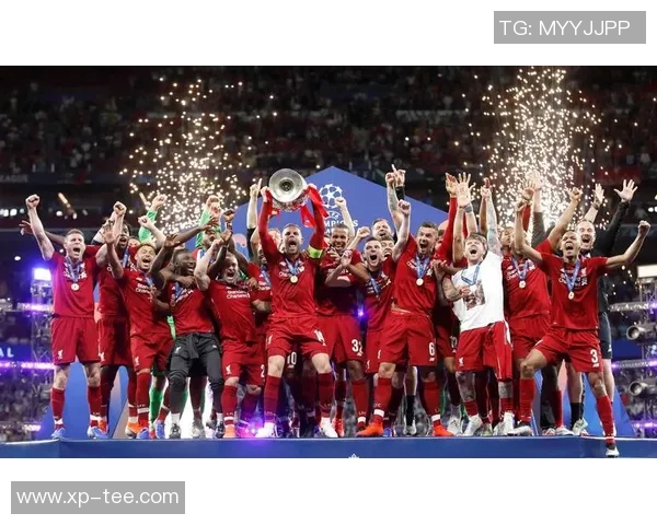 欧冠历史上的经典对决与传奇球队演绎的辉煌时刻回顾